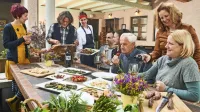 Sedem kraških ponudnikov je združilo moči in na trg spravilo 
pakete vodenj KrasCarso food tours.