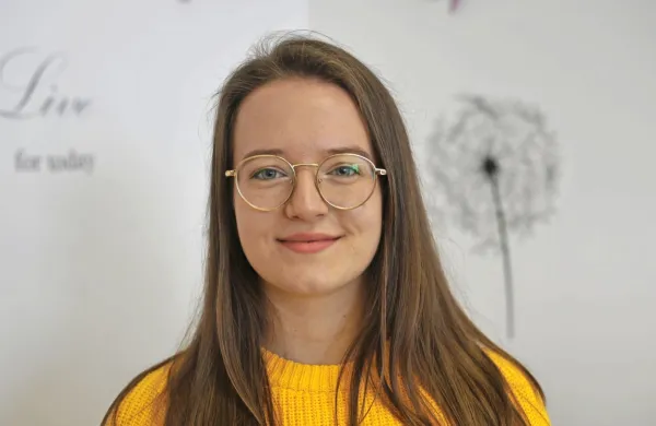 Tereza Hladnik je dijakinja drugega letnika idrijske Gimnazije 
Jurija Vege. 