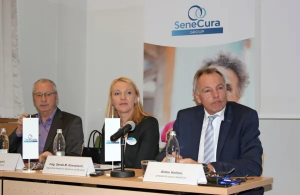 Načrte SeneCure v Sloveniji so predstavili svetovalec Franc Imperl, 
regionalna direktorica Sanda M. Gravranovič in predsednik uprave 
Anton Keller. 