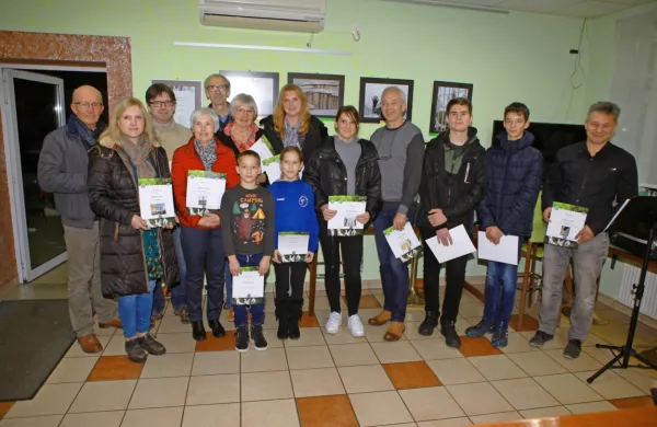 Fotografija nagrajencev osmega fotografskega ex tempora 
Snežnik.
