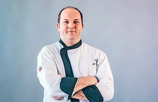 INTERVJU Z JERNEJEM PODPEČANOM, Chefom kuhinje v Restavraciji Kamin