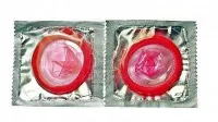 Temeljni nasvet za preprečevanje okužbe s HIV je uporaba 
kondoma.  