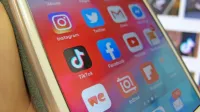 Mobilna aplikacija TikTok doslej šteje že 1,5 milijarde prenosov s 
spletnih trgovin, od tega so skoraj pol milijarde prenosov opravili 
uporabniki iz Indije, sledijo Kitajci in Američani.