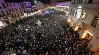1. decembra so sardine napolnile trg Piazza delle Erbe v Padovi.