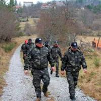 Pod Podgradom sta visoke častnike varde vodila primorska 
vardista Erik Ratej (levo) in Danilo Zadel (desno).