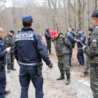 Kako je Šiškova varda ob meji trčila v policijsko patruljo