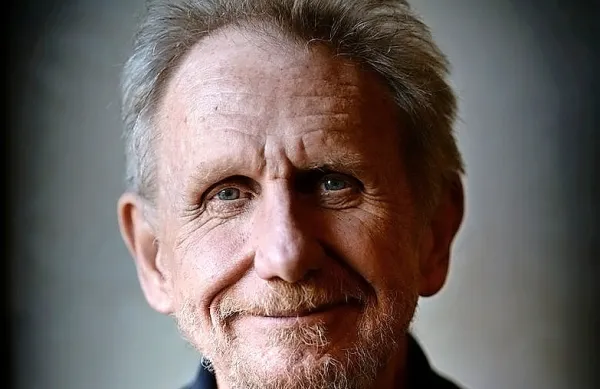 V 80. letu starosti je v soboto umrl ameriški igralec Rene 
Auberjonois, znan predvsem po vlogi v kultni televizijski seriji 
Zvezdne steze.