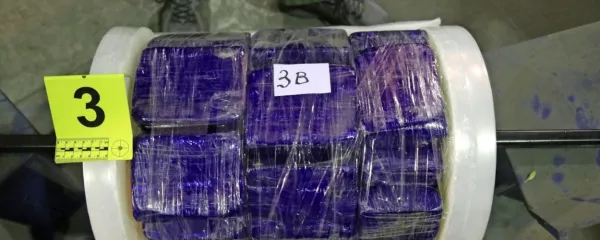 Del zaplenjene droge v koprskem pristanišču.