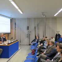 V prostorih Zadružne kraške banke Trst Gorica so predstavili 
rezultate ankete o stanju slovenskih podjetij na Tržaškem in 
Goriškem. Razpravi so se pridružili tudi mnogi poslušalci. 