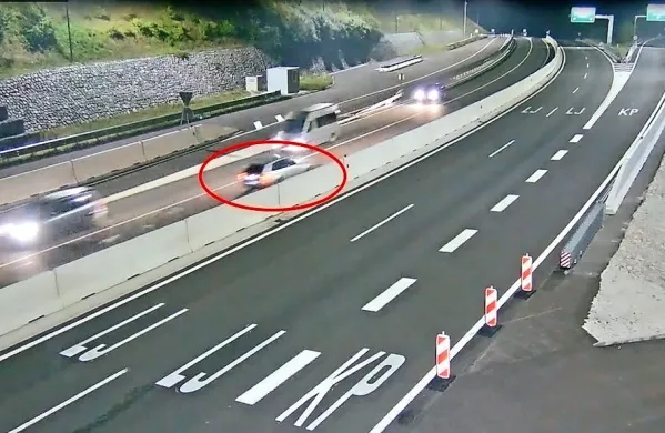 Konec avgusta je nekdanji koprski župan na razcepu Nanos zgrešil smer, nato pa po napačnem voznem pasu pijan vozil približno 
20 kilometrov.