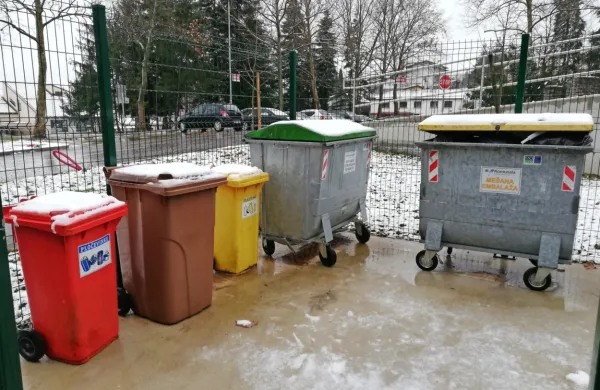 Če bi bistriški občani natančneje ločevali odpadke, bi bila podražitev manjša, pravijo na  Komunali.