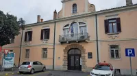 Koprska občinska uprava se bo v prihodnje selila v stavbi upravne 
enote Koper na Trgu Brolo 3 in 4.