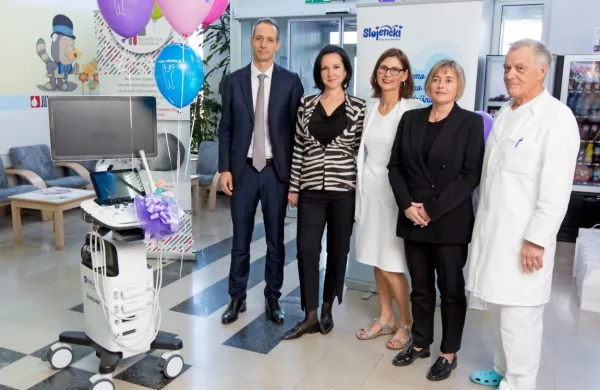 23.000 evrov vredna naprava je razveselila osebje postojnske 
porodnišnice, še bolj pa bo ženske in otroke, ki jim je namenjena. 