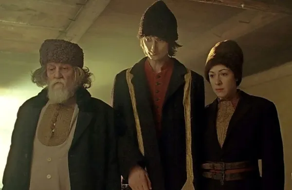 “Sveti trije kralji” (Marko Brecelj, Matija Solce in Janja Majzelj) v 
Zgodbah iz kostanjevih gozdov ponazarjajo ločnico med svetom 
živih in svetom mrtvih.