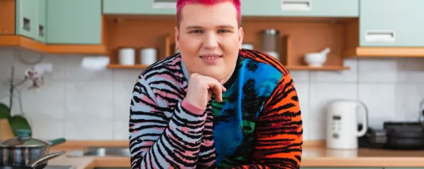 Čeprav se Tin v kuhinji odlično znajde, pa njegov cilj ni, da bi tam 
preživel ves dan.