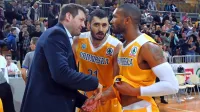 Nič več skupaj - Goran Jagodnik (levo) ostaja v klubu, v Koper se 
danes v dresu Crvene zvezde vrača Marko Jagodić-Kuridža (v 
sredini), Lance Harris pa je po novem član Mornarja iz Bara.