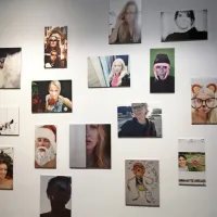 Na ogled je tudi  izbor selfijev, ki so jih poslali sledilci Obalnih 
galerij Piran. 