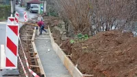 Zaradi neugodnega  vremena so protipoplavni zid začeli graditi nekoliko kasneje, kot so sprva 
načrtovali, dokončali pa naj bi ga v prihodnjem letu.