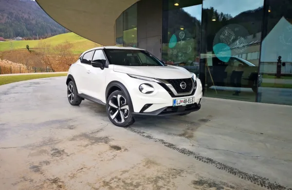 Kljub dejstvu, da ima močno konkurenco (najbližja sta mu 
Renaultov captur in Peugeotov 2008), bodo v prihodnjem polnem 
koledarskem letu na ceste poslali približno 600 primerkov. Tako 
optimistično je zastavljen prodajni načrt.