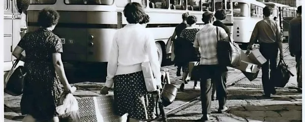Vselej je potekala bitka za najboljša mesta na avtobusu za Trst.
