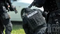 44-letni domačin iz Podlanišča je izkusil nežnost specialne enote 
policije. 
