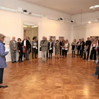 Skriti vrt s prispodobami nevidnega