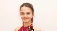 Moira Petra Cauzzo ima rada Čajkovskega,  Beethovna, Mozarta 
...