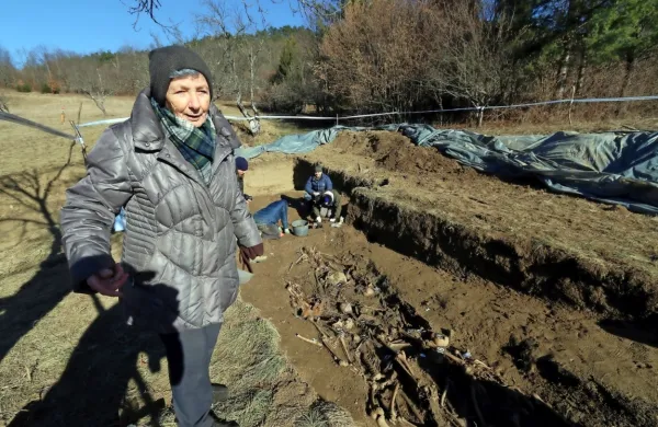 Antonija Kastelic je zadovoljna, da bodo padli vojaki končno ležali 
na pokopališču.
