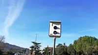 Ohišje ob Južni cesti pri OŠ Livade