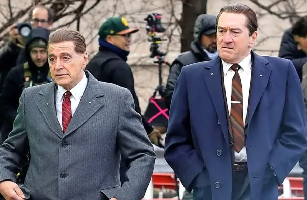Robert De Niro (desno) in Al Pacino se nista veliko bratila v mafijskih filmih, 
slednji pa do Irca še ni niti nikoli nastopil v filmu Martina Scorseseja.