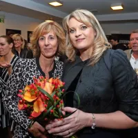 Med prvimi je Larisi Štoka čestitala direktorica Primorskih novic 
Patricija Ukmar.