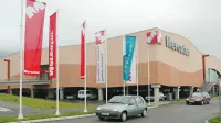 V ponedeljek popoldne sta mlajši Romunki, ki sta se izdajali, da sta 
gluhonemi, denar zbirali pred ajdovskim Mercator centrom. 
