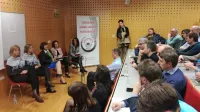 Udeleženci  omizja  so se med drugim  zanimali tudi, ali bi bilo 
smiselno za destinacijo Kras-Brkini ustvariti lasten rezervacijski 
sistem, soroden bookingu.  
