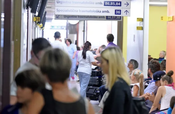 Čakalne vrste v zdravstvu so očitno nerešljiva težava.