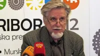 Franci Pivec je vsestranski kulturnik, ki že dlje kot pol stoletja 
ustvarja, organizira in povezuje.  