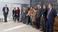 David Škabar je podjetnikom s Sežanskega predstavil dosedanje 
delo in jih pozval k podajanju predlogov za izboljšanje gospodarskega stanja v občini.