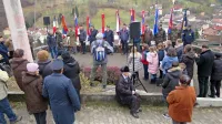 Na slovesnosti v spomin 47 padlim partijskim tečajnikom leta 1944 
so se zavzeli za upor lažem in propagandi proti NOB.