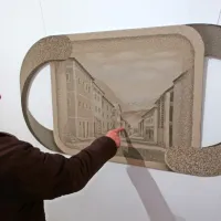 Na ogled je  tudi ustvarjalkino domače Grahovo ob Bači pred hudim potresom letom 1976.  