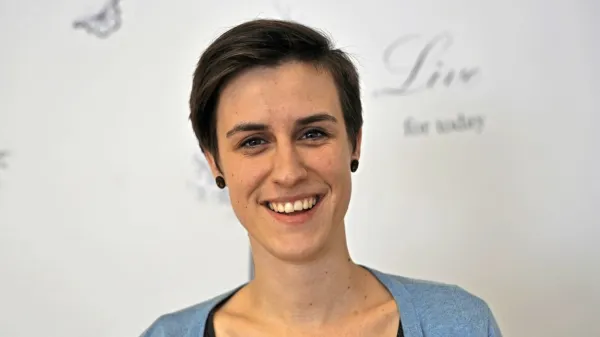 Nastja Vovk svojo karierno pot tlakuje s pomočjo glasbe. 