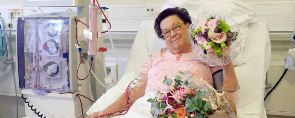 Marija Drnovšček je na dializi trikrat na teden po pet ur. V 40 letih pomeni to 6300 dializ in približno 12.500 vbodov v eno roko.