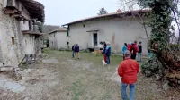 Napoved snemanja šova je v Slapnik pritegnila tisoče obiskovalcev. Zdaj se producenti umikajo. 
