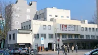 Naprodaj so prostori od prvega do petega nadstropja v poslovni 
stavbi Nove KBM v središču mesta.