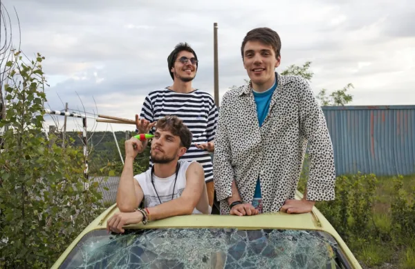   Jakob Kobal & His Imaginary Friends se  predstavljajo jutri v Orto 
Baru. 