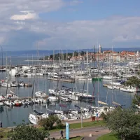 Morebitni vlagatelji morajo do  25. marca oddati ponudbe za nakup 
Marine Izola.