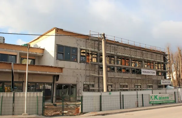 OŠ Antona Globočnika dobiva nov prizidek in novo vodstvo.