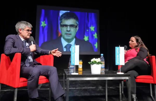 Na zadnjem odlično obiskanem Intervjuju  Primorskih novic na odru je Vesna 
Humar gostila kardiologa in nekdanjega ministra Dorjana Marušiča.  