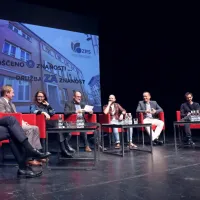 V sodelovanju z Znanstveno-raziskovalnim  središčem bodo z marcem v Gledališču Koper gostili Pomladne pogovore.    