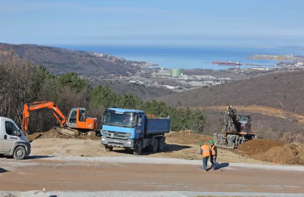 Dostopne ceste do trase drugega tira bodo končali do junija. 