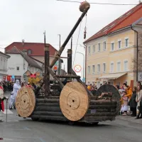 Sovič, pastirček Jakob in podzemni svet navdihnili postojnski pust