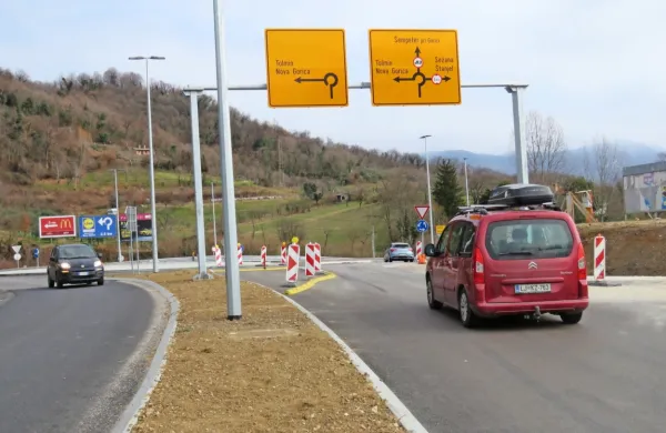 Minuli vikend so postavili table, v naslednjih dveh bodo opravili še preostala dela. 